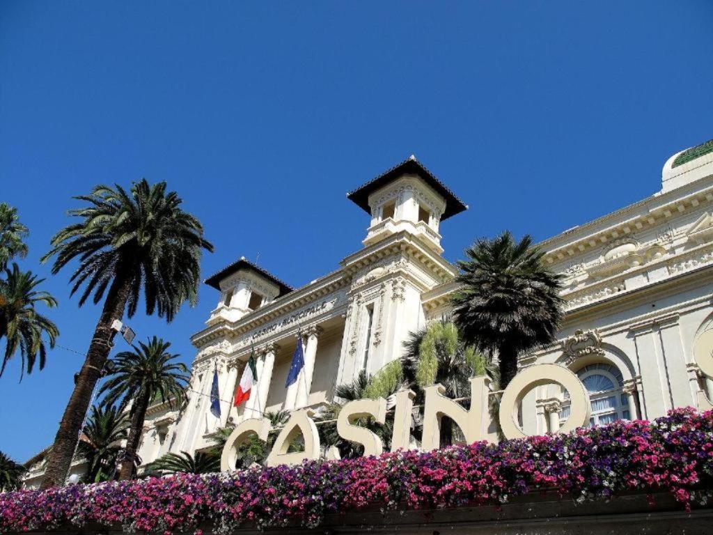 Casa Rosa Lucia Con Parcheggio Apartment
